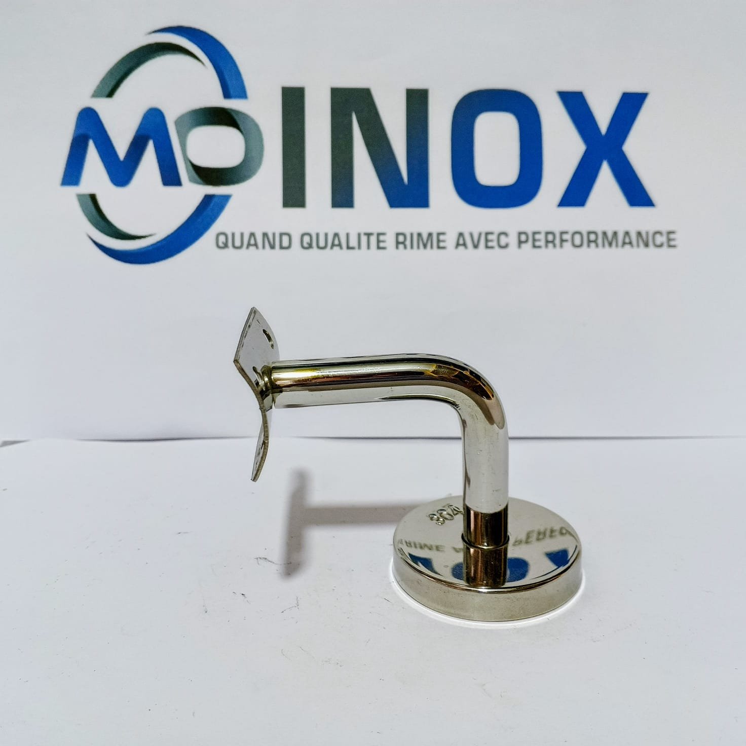 Poignée de porte inox murale