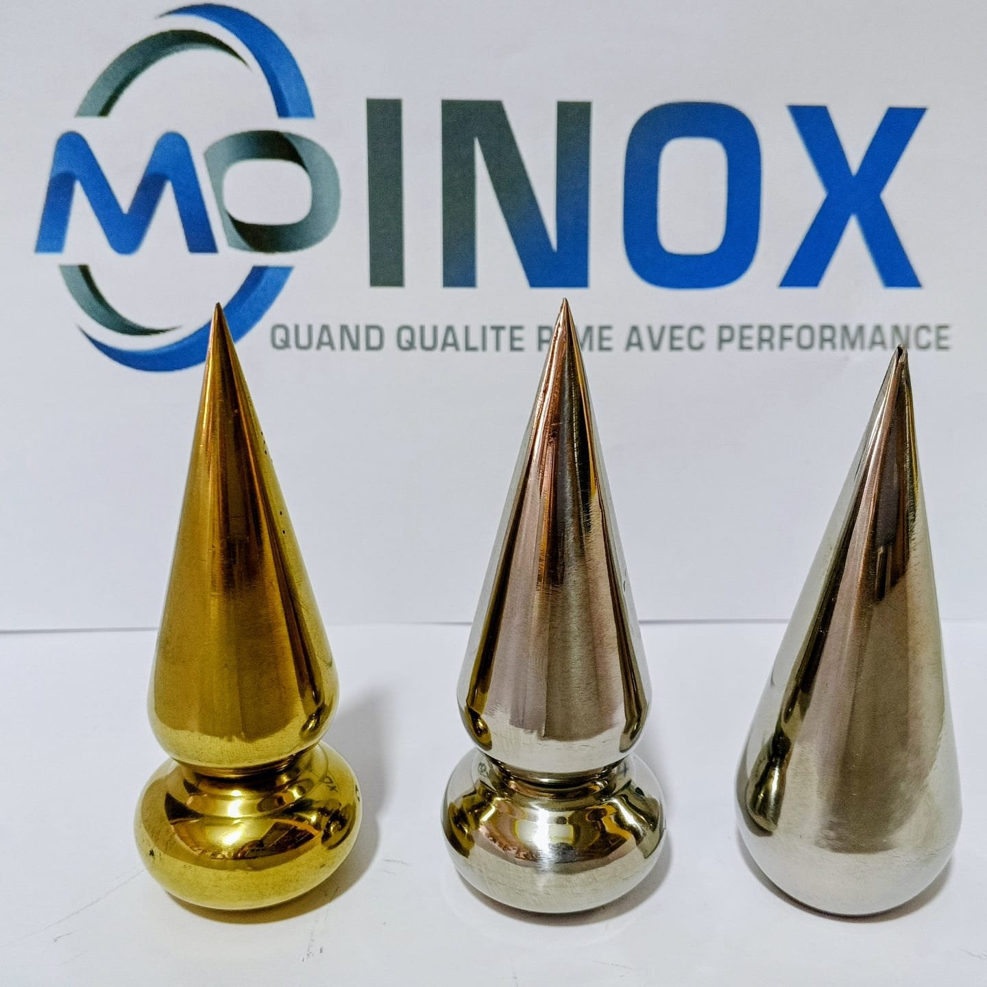 Embouts de poteaux coniques