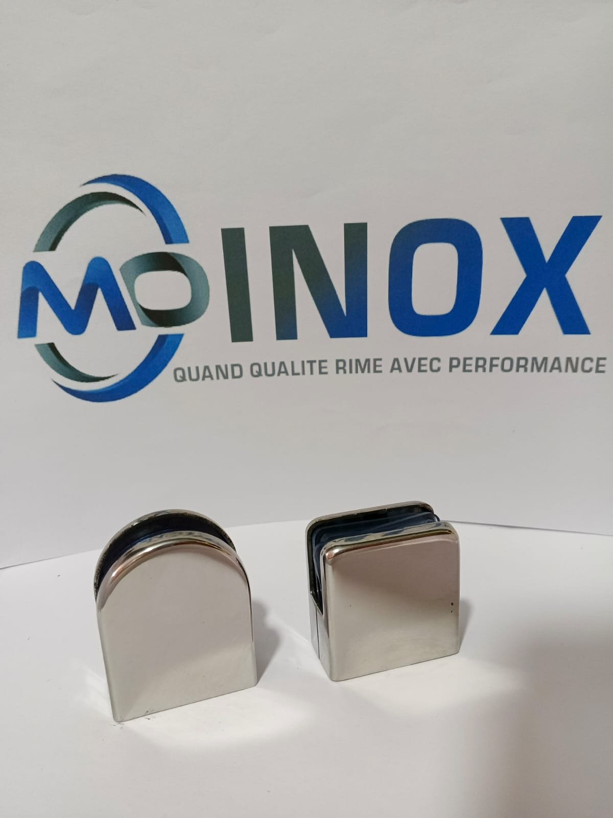 Supports inox carrés